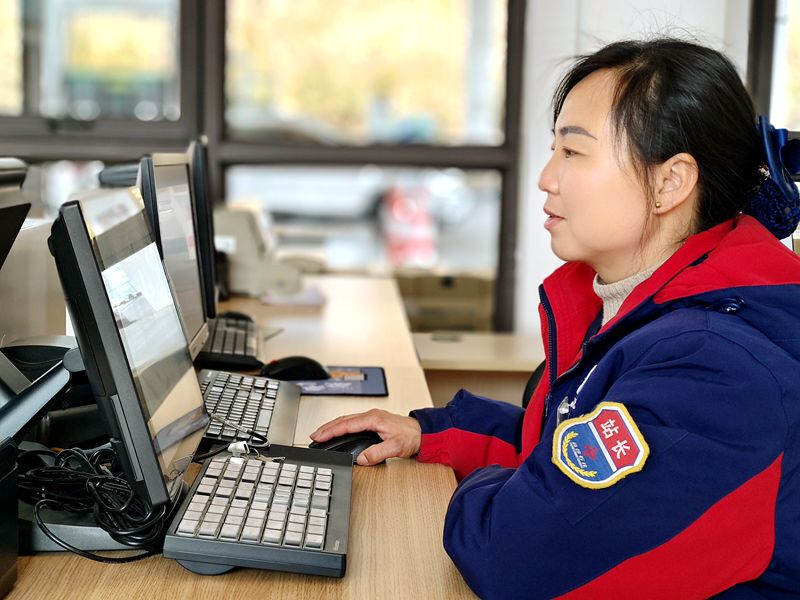 1740129538823065098.jpg 白帽站周雪姣_proc_副本.jpg