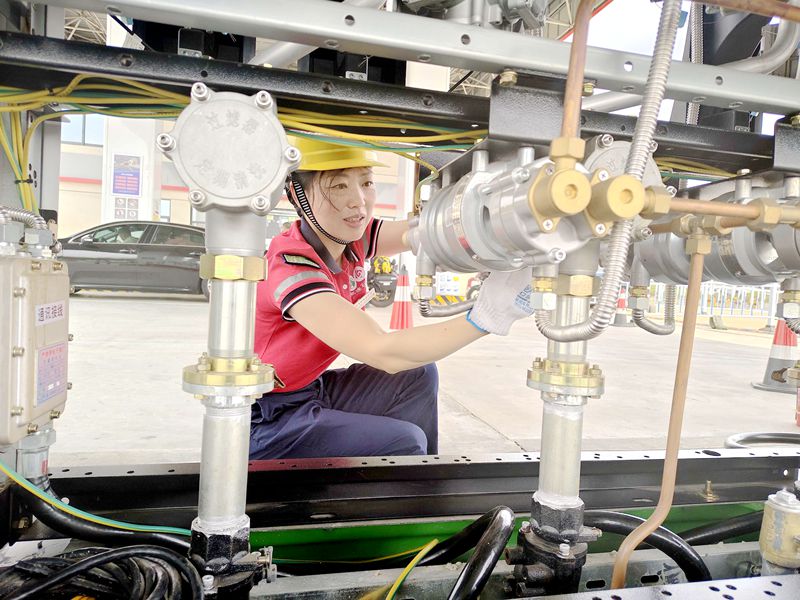 1745982005871089188.jpg 9a8feb8e89b66545058af0308a5af9b6_副本.jpg